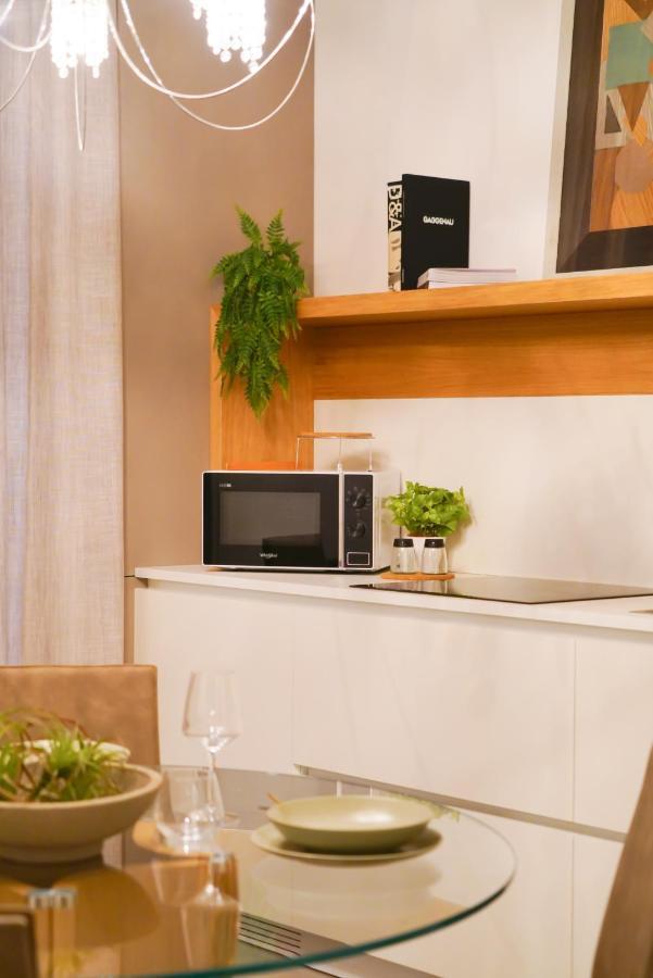 Fepa Place Design Apartments 那不勒斯 外观 照片